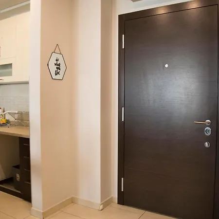 Ahoy Luxury * 베오그라드