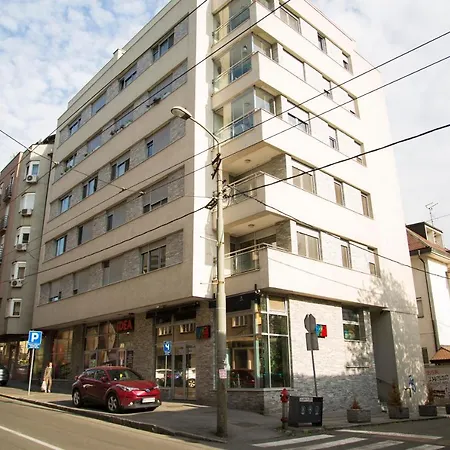 Ahoy Luxury Apartmán