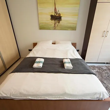 Ahoy Luxury Apartment *